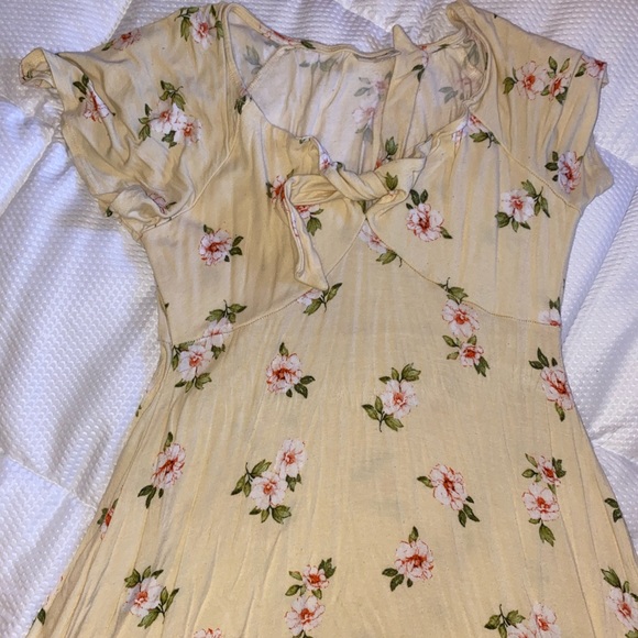 Dresses & shirt - Picture 3 of 5